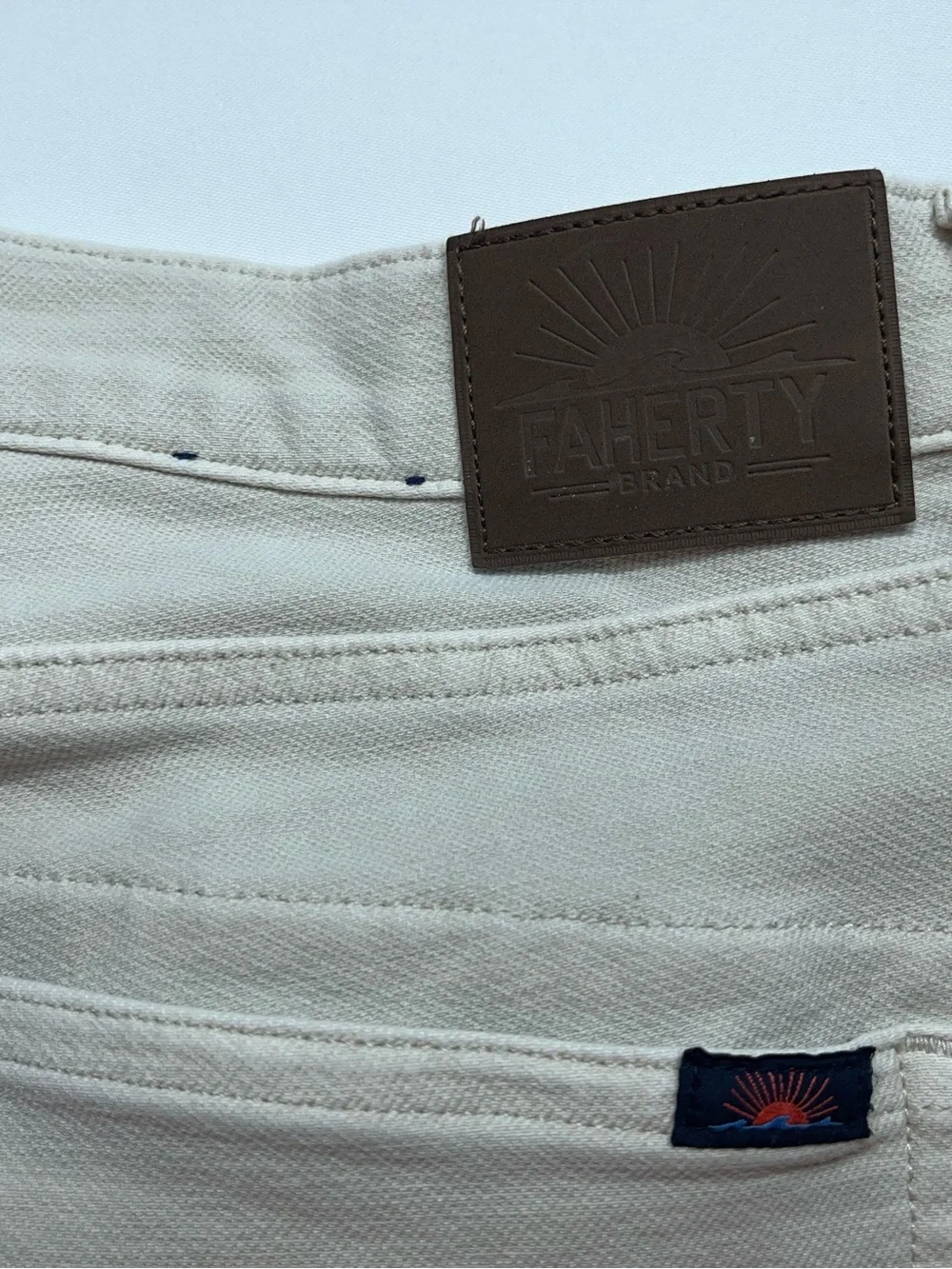 Faherty Five Pocket Jeans Mens Size 33x31 Bone White Stretch Denim Straight Leg